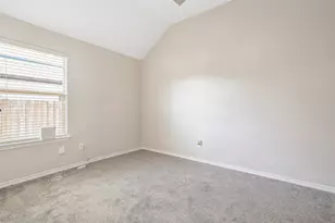 1201 Clairemont Ln, Burleson, TX 76028 - Photo 18