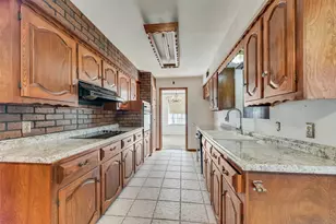 907 Bow Creek Dr, Duncanville, TX 75116 - Photo 6