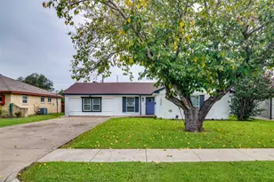 2405 Whippoorwill Dr, Mesquite, TX 75149 - Photo 2