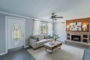 405 W 3rd St, Anna, TX 75409 - Photo 2