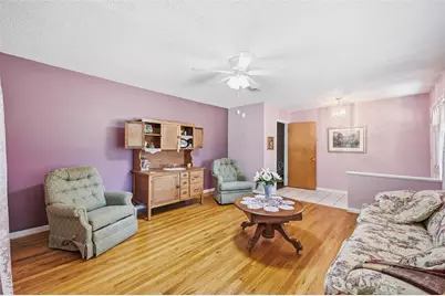 620 W College Street, Grapevine, TX 76051 - Photo 26