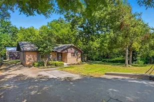 620 W College St, Grapevine, TX 76051 - Photo 1