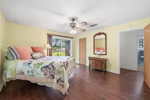 620 W College St, Grapevine, TX 76051 - Photo 20