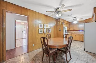620 W College St, Grapevine, TX 76051 - Photo 10