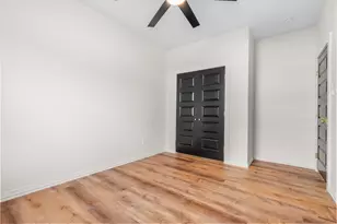 704 S Ivy St, Hillsboro, TX 76645 - Photo 26