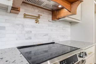 704 S Ivy St, Hillsboro, TX 76645 - Photo 14