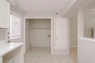 2813 Wimbledon Ct, Garland, TX 75041 - Photo 4