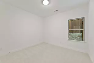 111 Kensington Dr, Lewisville, TX 75067 - Photo 6