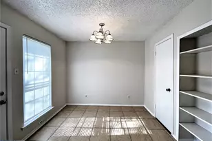 2733 Patricia Ln, Garland, TX 75041 - Photo 4