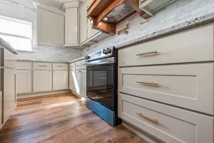 702 S Ivy St, Hillsboro, TX 76645 - Photo 14