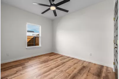 702 S Ivy Street, Hillsboro, TX 76645 - Photo 24