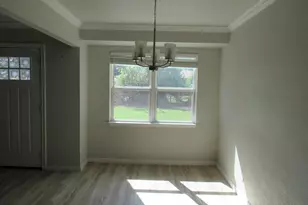 2104 Dan Rowe St, Waco, TX 76704 - Photo 6