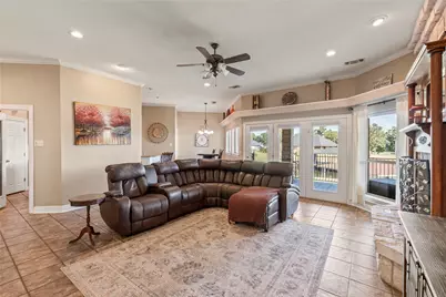 180 Surls Drive, Mabank, TX 75156 - Photo 10