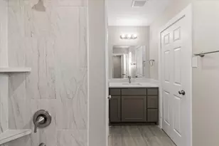 2644 Hutchinson St, Fort Worth, TX 76106 - Photo 10