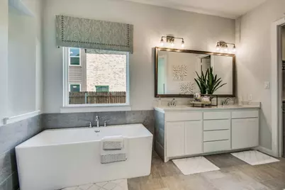 207 Oakcrest Drive, Justin, TX 76247 - Photo 18