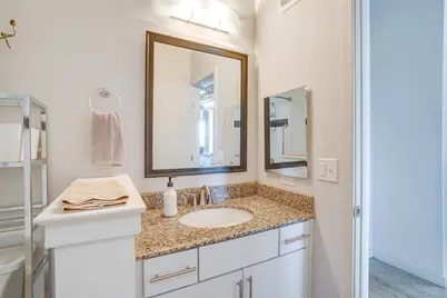 221 W Lancaster Avenue #5003, Fort Worth, TX 76102 - Photo 20