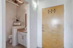 221 W Lancaster Ave, Fort Worth, TX 76102 - Photo 24