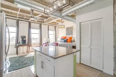 221 W Lancaster Avenue #5003, Fort Worth, TX 76102 - Photo 2