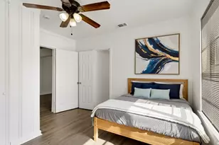 519 Sunnyside Ave, Cockrell Hill, TX 75211 - Photo 4