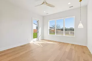 208 Pecan St, Roanoke, TX 76262 - Photo 18