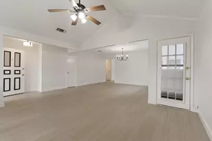 2024 Oakmeadow St, Bedford, TX 76021 - Photo 4