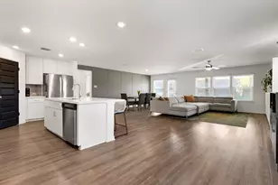 816 Adair Dr, Aubrey, TX 76227 - Photo 4