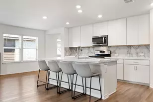 816 Adair Dr, Aubrey, TX 76227 - Photo 8