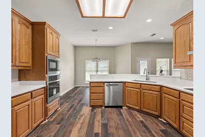 3905 Bonita Court, Granbury, TX 76049 - Photo 4