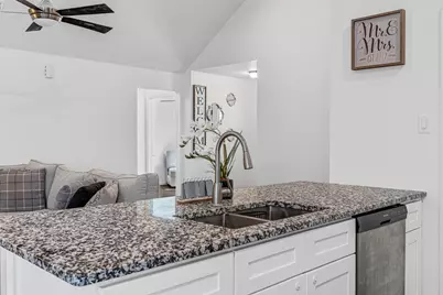 924 Colorado River Drive, Granbury, TX 76048 - Photo 18