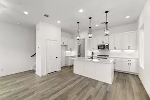 709 Kerrville Ln, Plano, TX 75075 - Photo 2