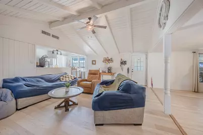 207 E Wilson Avenue, Whitney, TX 76692 - Photo 6