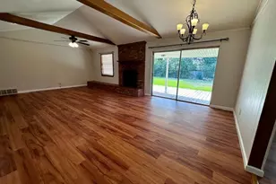 3609 Glenmont Dr, Fort Worth, TX 76133 - Photo 8