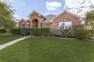 300 Lottie Ln, Saginaw, TX 76179 - Photo 1