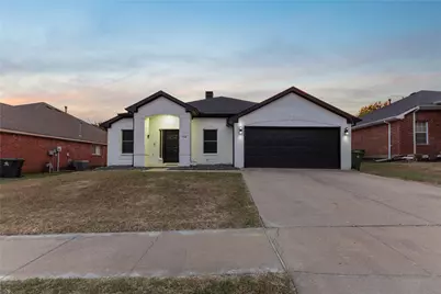 7018 Lake Jackson Drive, Arlington, TX 76002 - Photo 1