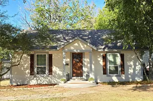 317 S Ebrite St, Mesquite, TX 75149 - Photo 1