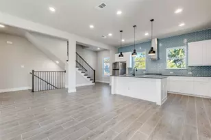 2452 Carmelita St, Dallas, TX 75212 - Photo 12