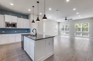 2452 Carmelita St, Dallas, TX 75212 - Photo 10