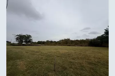 368 S Chambers Avenue, Emhouse, TX 75110 - Photo 4