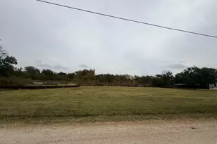 368 S Chambers Ave, Emhouse, TX 75110 - Photo 1