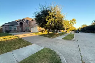 918 Marble Creek Dr, Wylie, TX 75098 - Photo 2