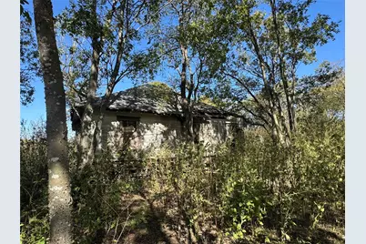 817 S Elm Street, Mart, TX 76664 - Photo 2