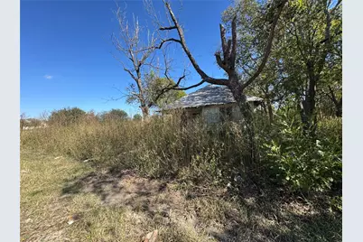 817 S Elm Street, Mart, TX 76664 - Photo 1