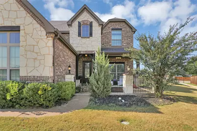 2523 Melissa Dianne Drive, Arlington, TX 76001 - Photo 4