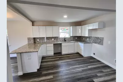 810 N Jester Avenue, Dallas, TX 75211 - Photo 8