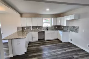 810 N Jester Ave, Dallas, TX 75211 - Photo 8