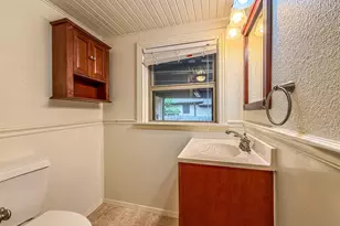 1305 Hillcrest Blvd, Gainesville, TX 76240 - Photo 16