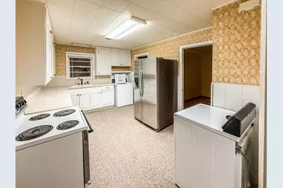 1305 Hillcrest Boulevard, Gainesville, TX 76240 - Photo 8