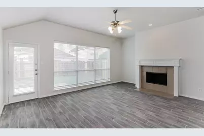 1039 Barrymore Lane, Duncanville, TX 75137 - Photo 4