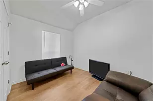 860 N Lacy Dr, Lacy Lakeview, TX 76705 - Photo 16