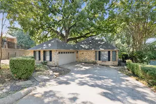 103 Aurora Cir, Rockwall, TX 75032 - Photo 2